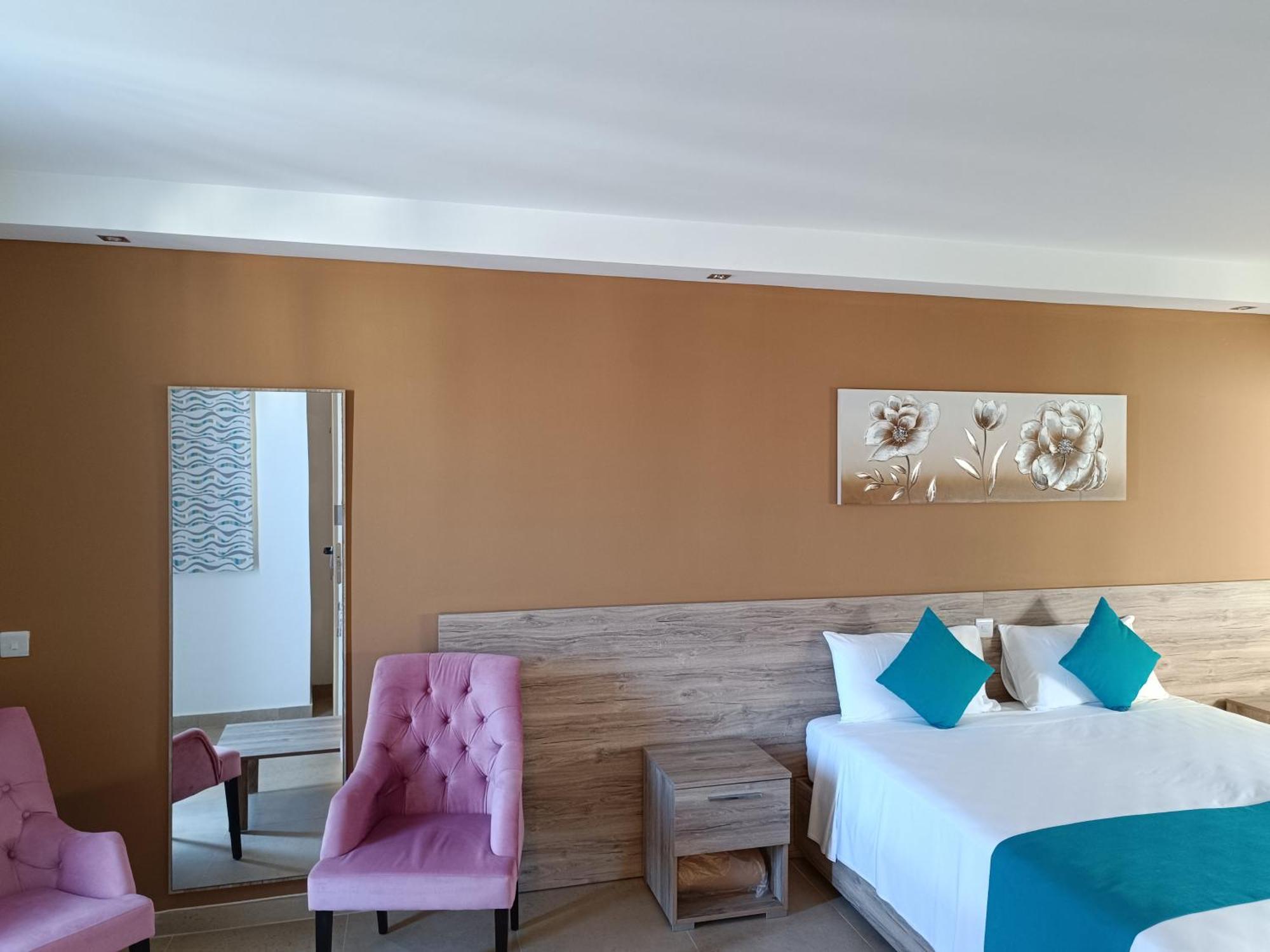 Tj Boutique Hotel Marsaskala Exterior photo